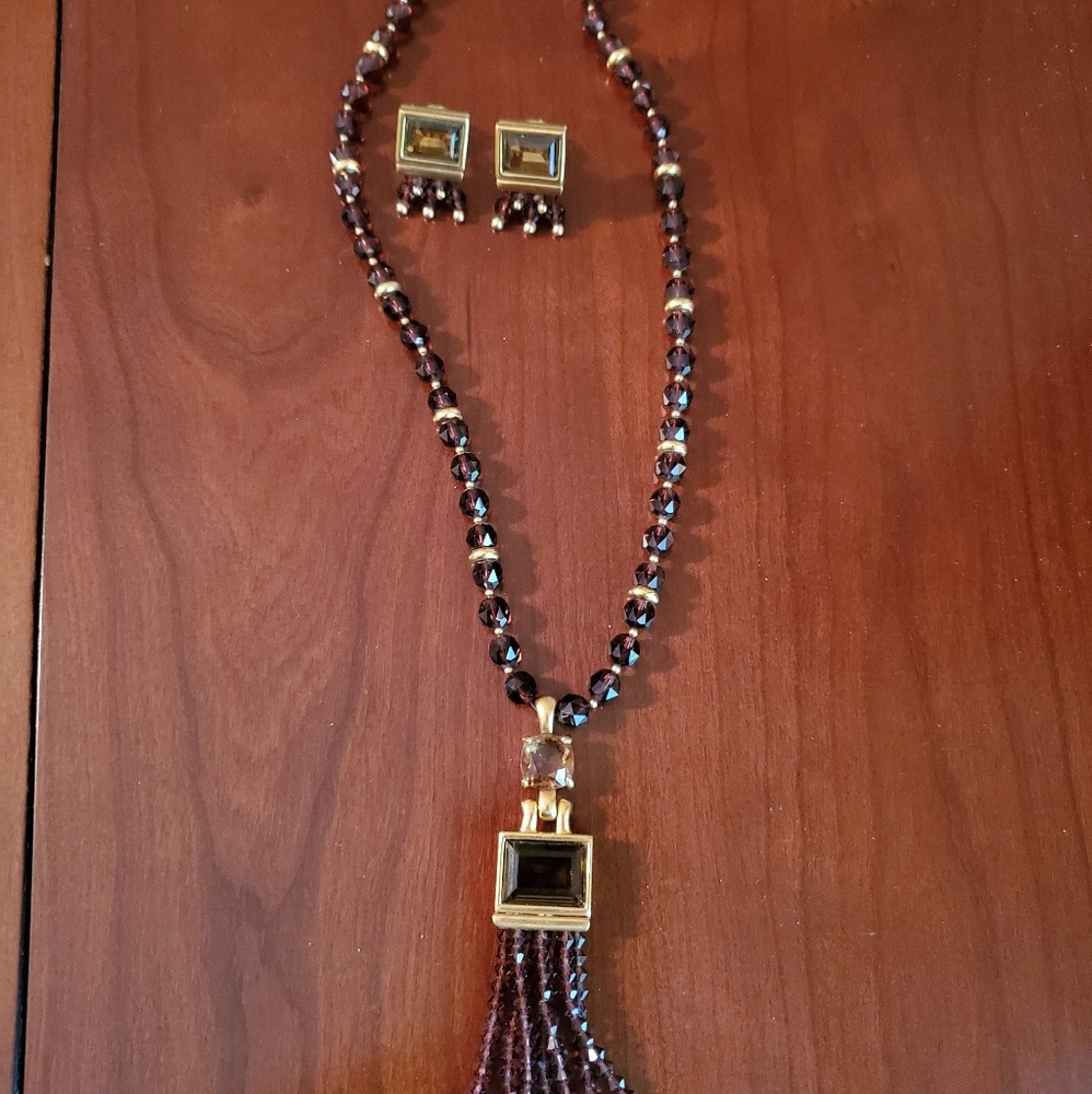 Authentic GORGEOUS Swarovski Necklace and Earings